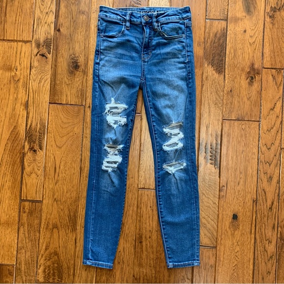 American Eagle Outfitters Denim - AE | medium wash distress hi-rise jeggings | Sz 2 Short